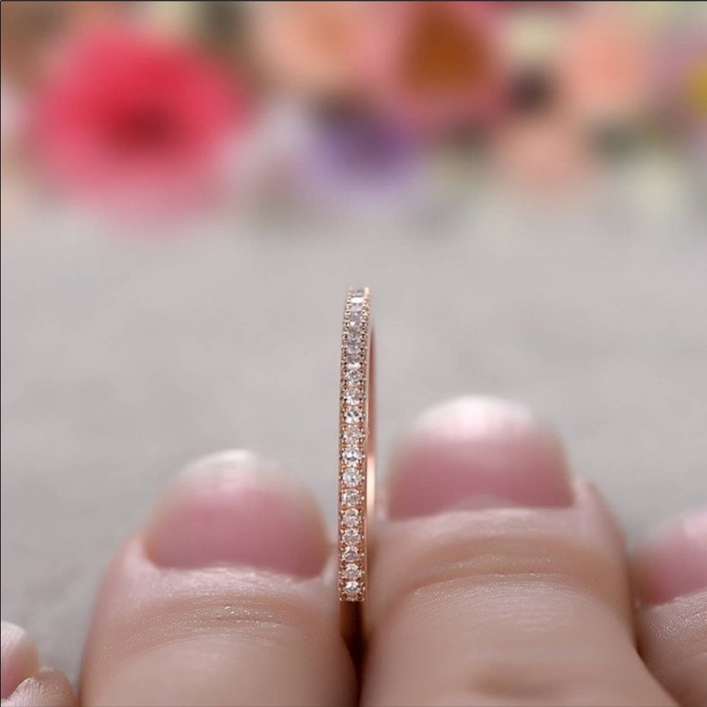 NEW💍18K ROSE GOLD DIAMOND ETERNITY STACKABLE RING - Picture 2 of 3